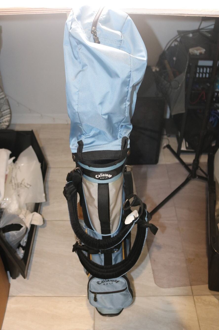Callaway Gems Women's Preowned Golf Set stand bag and 7 titanium clubs